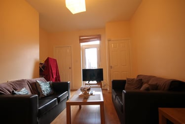 3 bed flat, Helmsley Road, Sandyford, Newcastle, NE21DL - Image 2